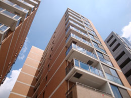 �r���C���͌����܏�